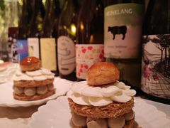 -VERIE BAKEHOUSE