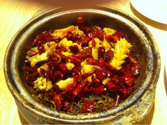 香辣海鮮粉絲煲-港东盛宴烧腊至尊