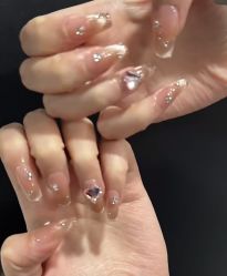 -悦指间美甲美睫