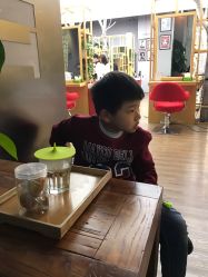 -塞巴斯汀SEBASTIAN专业美发店