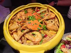 -多嘴超级肉蟹煲(杉杉国潮主题店)
