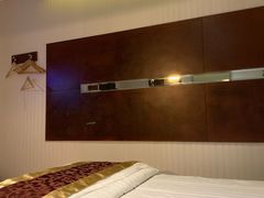 -艺境水疗生活空间(广场明珠店)