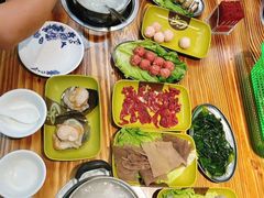 -鲜入围煮花胶鸡海鲜火锅