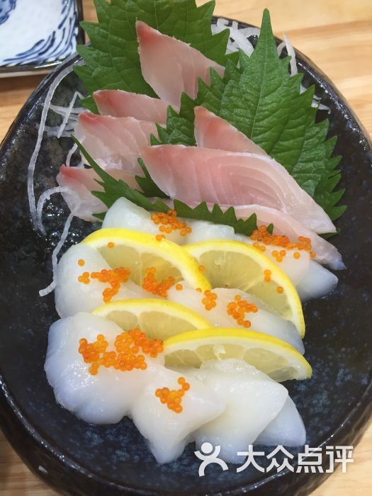 加吉鱼拼帆立贝刺身