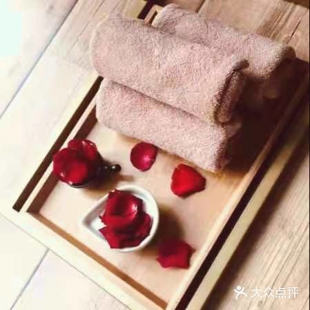 热石舒服的按摩不多见，赞！