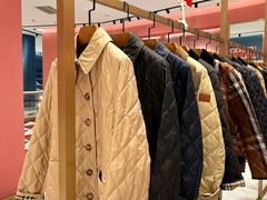 -百年港湾奥特莱斯(香炉礁店)