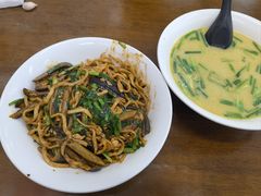 -三百碗宝应长鱼面(板仓街店)