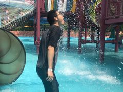 -热带风暴水上乐园