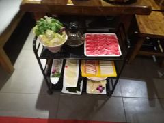 -龙记斑鱼火锅鲜切牛肉自助(红山路店)