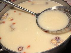 -尚尚仙·酸汤猪手·猪肚鸡火锅(华联万柳购物中心店)