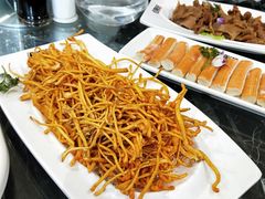 -何鲜菇火锅(大营盘店)