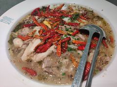 酸菜鱼牛肉牛杂-姚姚酸菜鱼·金戈戈香港豉油鸡(喜荟城联名店)