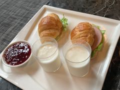 -浦东绿地铂骊酒店-POYA西餐厅(绿地东海岸国际广场店)