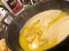 -鲜入围煮花胶鸡海鲜火锅