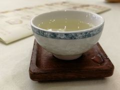 -东豪园林海鲜酒家(南港路辅路店)