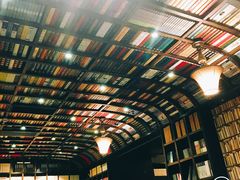 -钟书阁(松江泰晤士小镇店)