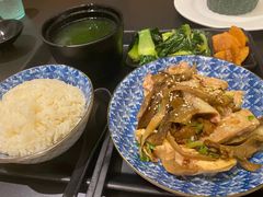 -又鸟pizza海南鸡饭(假日广场店)