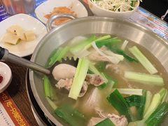 整鸡火锅-新村一只鸡(新村本店)