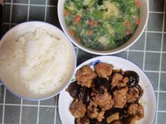 -鲸育宝宝月嫂(徐汇店)