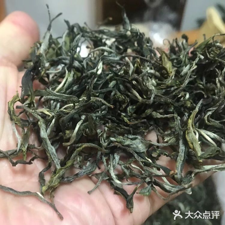 倚邦曼拱猫耳朵小叶种茶