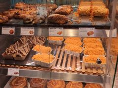 -巴黎贝甜(大宁国际商业广场店)
