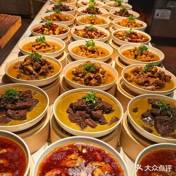 一口魂穿徽州！锦明铭餐饮的红烧臭鳜鱼太绝了