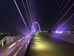 -南京眼步行桥