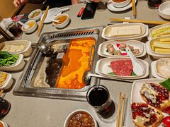 -海底捞火锅(曹安公路店)