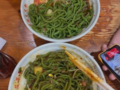 特色三合一-手擀菠菜面(西康路店)