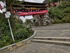 -高荡千年布依古寨旅游景区