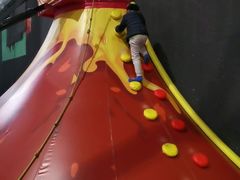 -嘿哟动霸CHUA·新潮玩运动娱乐中心·蹦床滑冰团建乐园