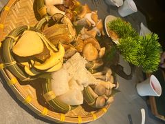 -慢丽江·云南野生菌土鸡锅(西山店)