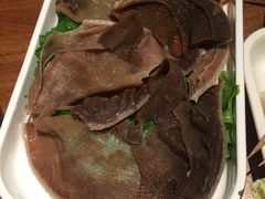 -牛小嫩串串火锅(老国贸总店)