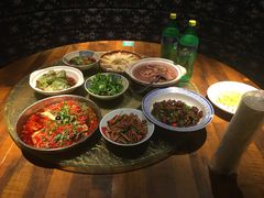 -洞庭土菜小炒馆(易发广场店)