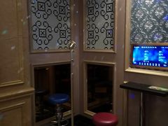 -自由港量贩KTV(西苑路店)