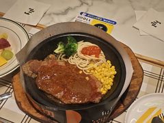 -菲滋意式餐厅(富阳东方茂店)