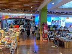 -新华书店(泉城路店)