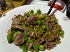 酸豆角鸡杂-天然居农家乐(温泉南路店)
