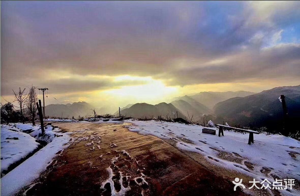 丰都县都督乡 川西牛背山是摄影家最美的天台