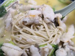 -明呈黄鱼面馆(斜土路店)