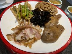 -万重锦·人文川菜馆(骡马市店)