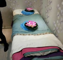 -周怡玲美容美体SPA