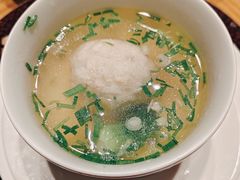 鸡汁菜核狮子头-萬國春·中菜馆(颐和公馆店)