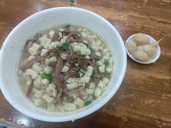 牛肉泡馍-刘信牛羊肉小炒泡馍(回民街店)