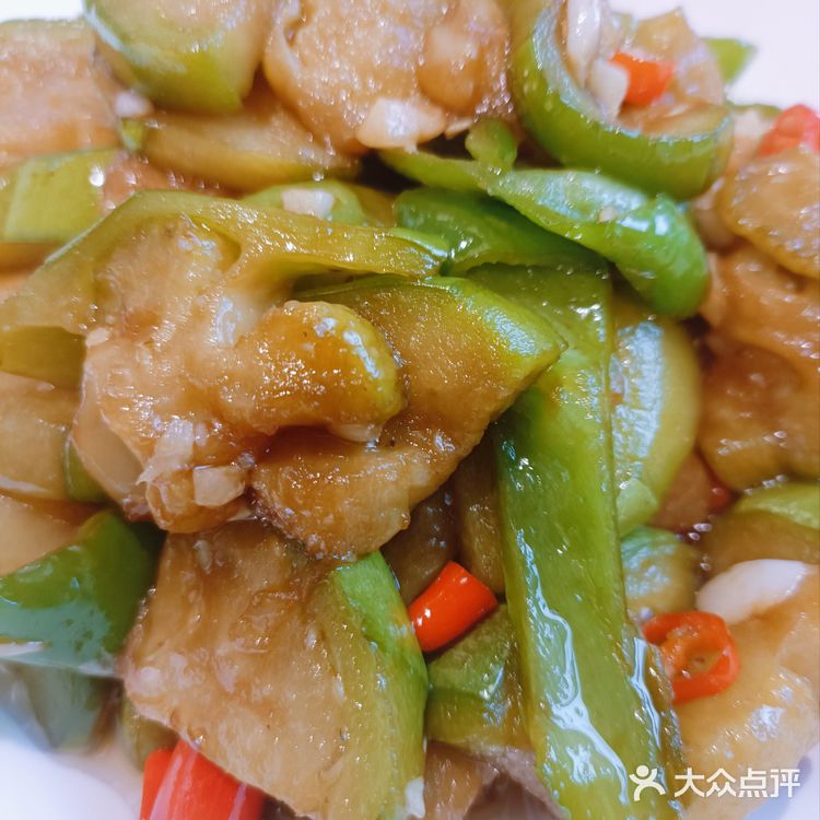尝鲜街头美味指南，川菜就选它家[爱心]