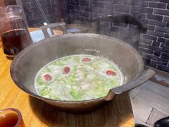-茸梅路右拐龙虾-农家菜(松江店)