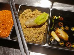 -冰冰龙虾·江湖菜·花园江景餐厅