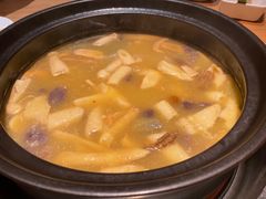 -一朵菌·野生菌探索家火锅(南亚店)