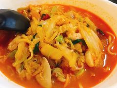 辣海鲜面-桃园中华料理炸酱面(燕儿岛路店)