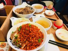 -熊吞·大碗丼烧肉饭(济宁万达广场店)